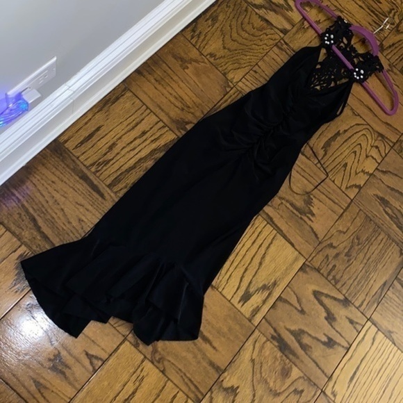 Dress host pick Vacation ready NWOT detailed Open back cocktail black dress US6 - Picture 4 of 9